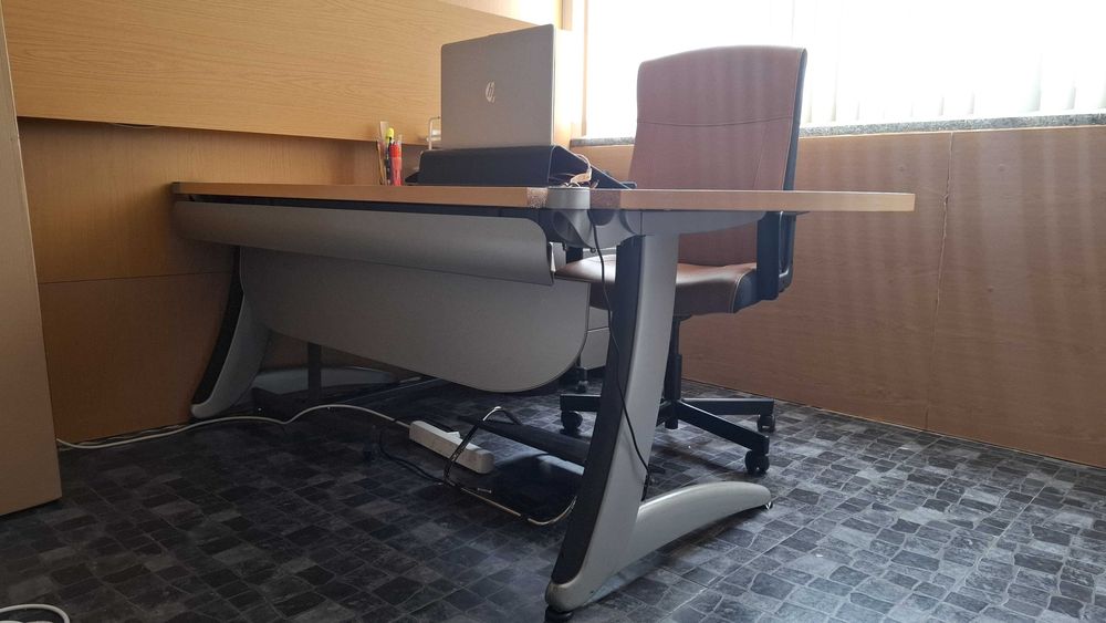 Vendo mobiliário de escritório