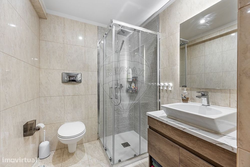 Apartamento T2 com suite e garagem fechada, em Nogueira, Braga!