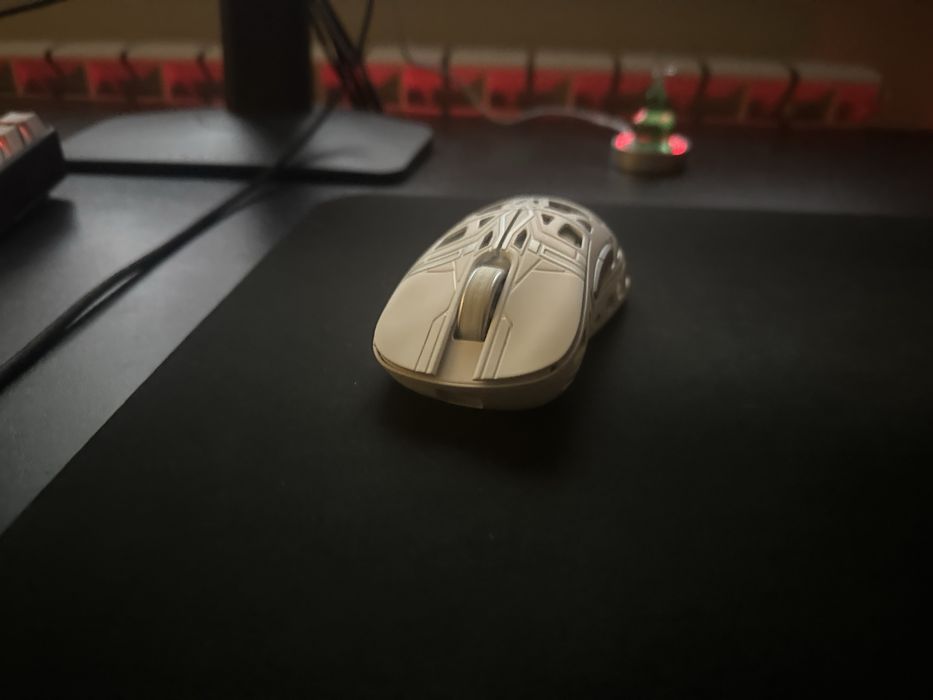 wlmouse sword x white