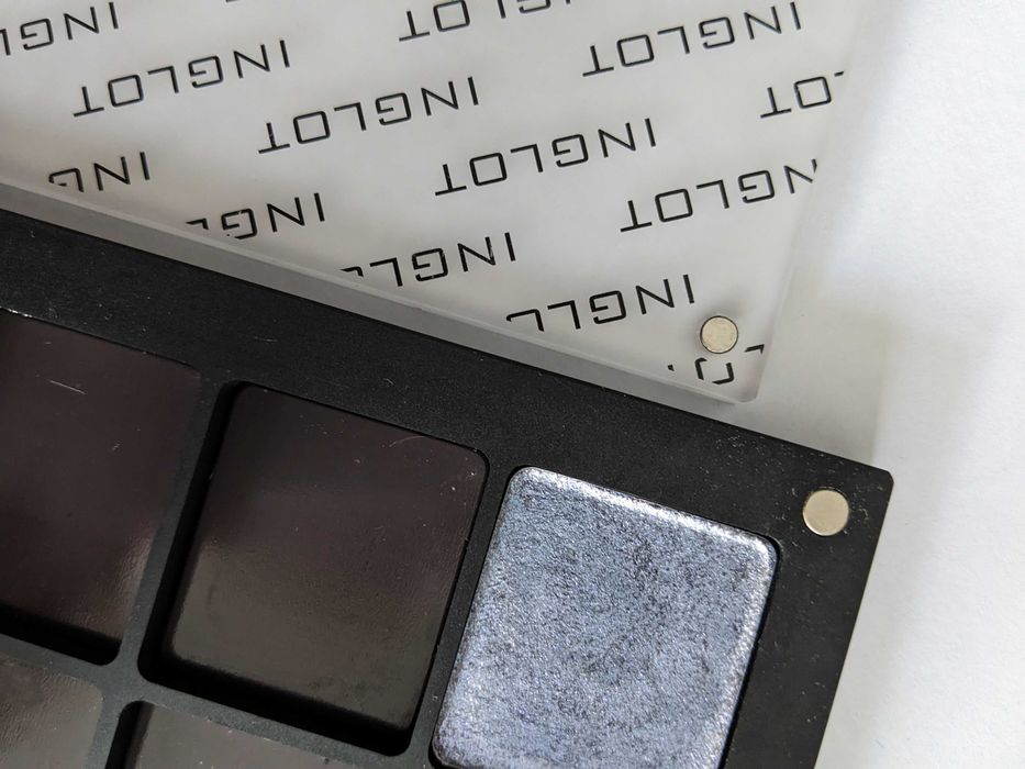 Inglot Freedom System Square Palette-10/Футляр для косметики на 10 квадратних осередків
