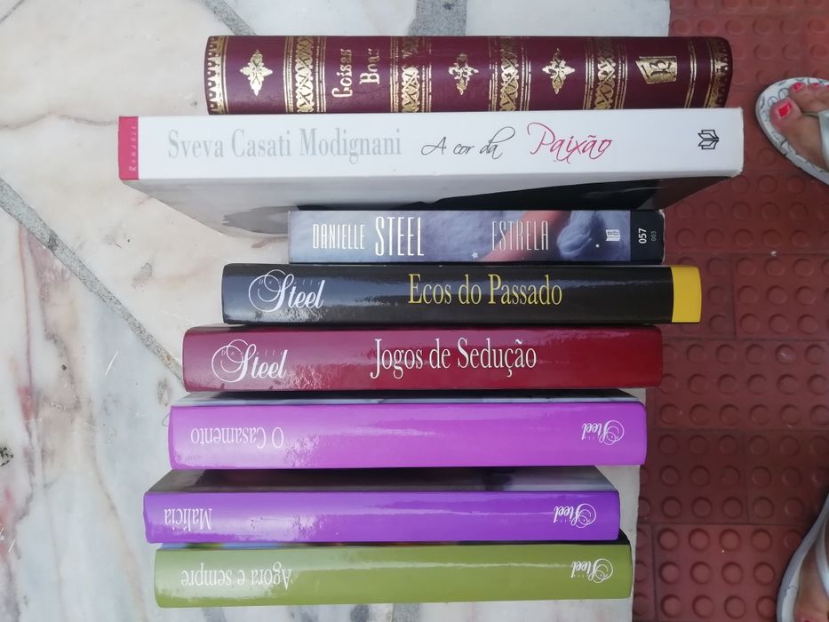 Vendo vários livros Danielle Steel