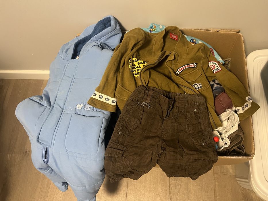 Łóżeczko, nosidełko i ubranka niemowlęce i sterylizator philips