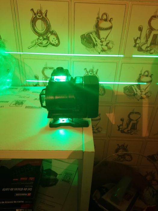 Nível laser 360 ° 16 linhas