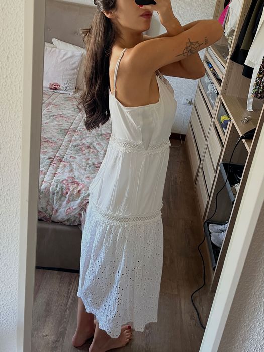 Vestido branco midi – bordado inglês & alças finas (M)