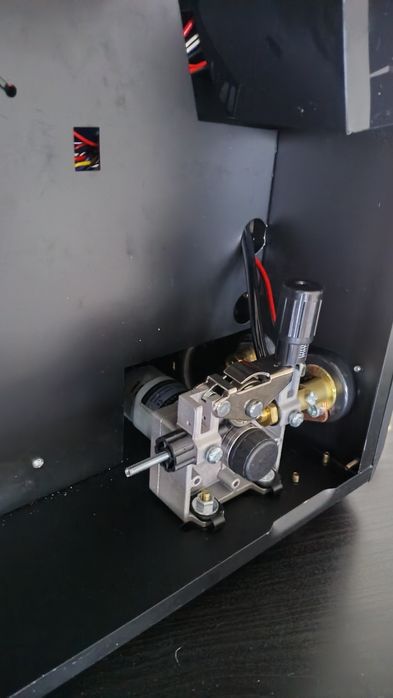 Máquina de soldar automática MIG MAG e eletrodo revestido nova