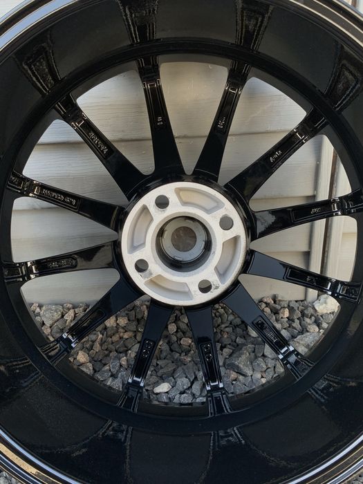 Оригінальні титанові диски Peugeot 4/108 R18 4*108 18 Citroen Ford