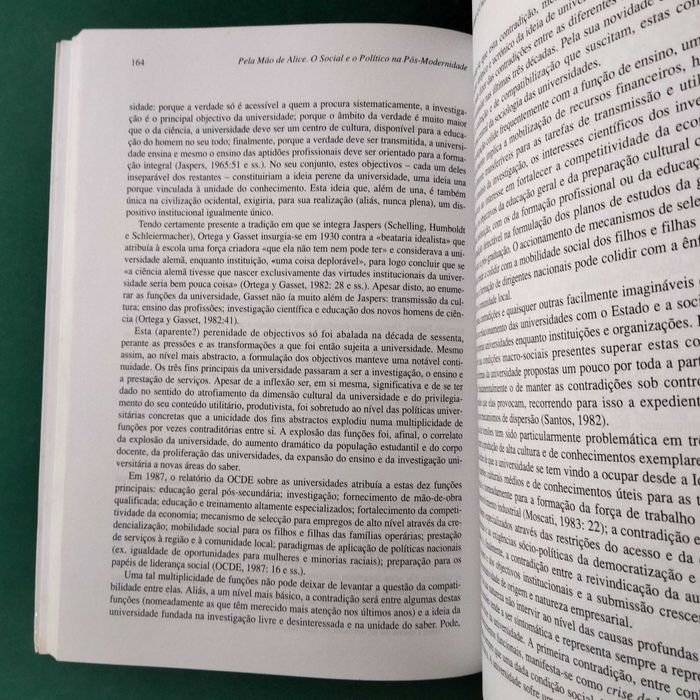Pela Mão de Alice -  Boaventura de Sousa Santos