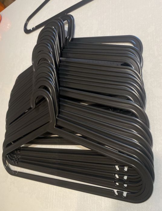 NOWE wieszaki na ubrania 20 sztuk czarne
