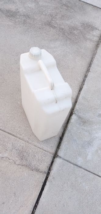 Bidão pequeno plástico