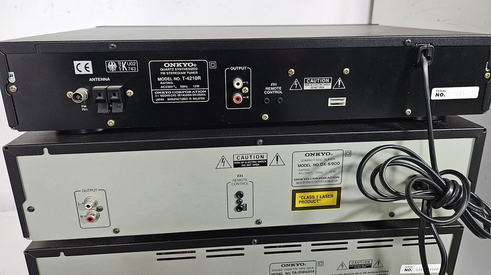 Комплект Onkyo: підсилювач+кас.дека+CD+тюнер+пульт