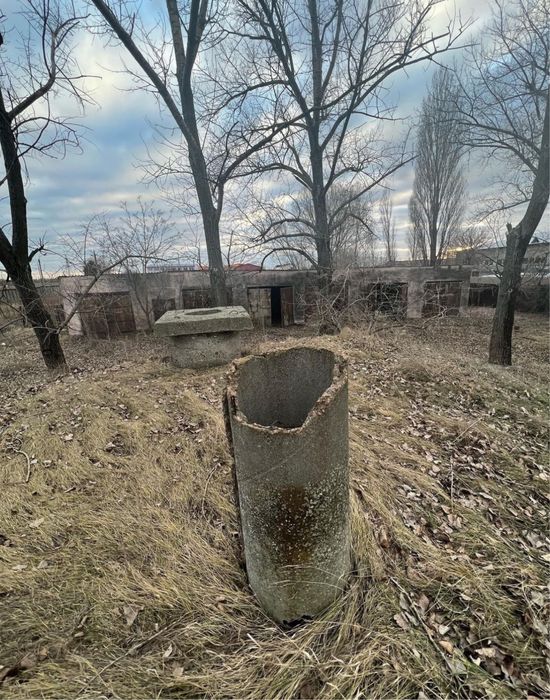 Продам складские помещения с участком