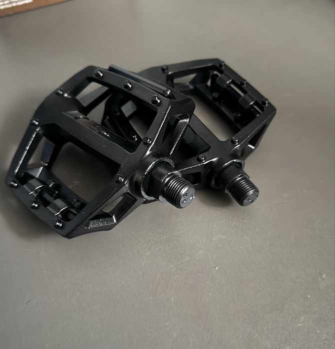 Pedały rowerowe Wellgo LU-313 – czarne (53)