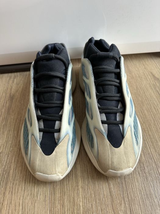 Yeezy 700 adidas кросівки 44 розмір