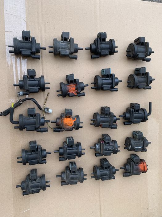 Датчик надува турбины Mercedes Sprinter w203 w210 Vito 2.2 2.7 3.2 n75