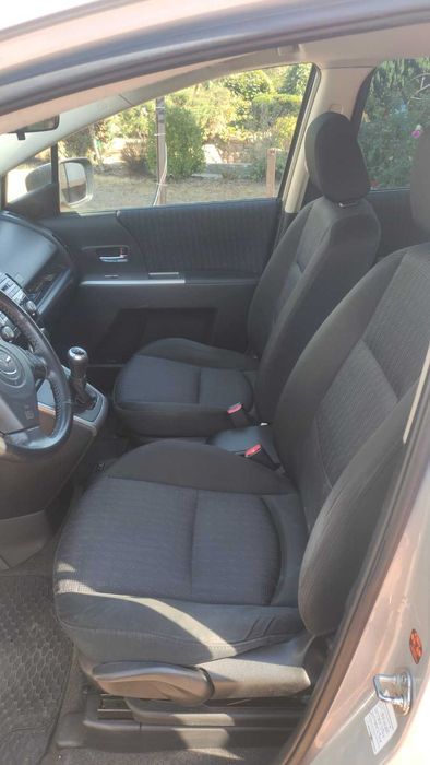 Mazda 5, 2010 року випуску