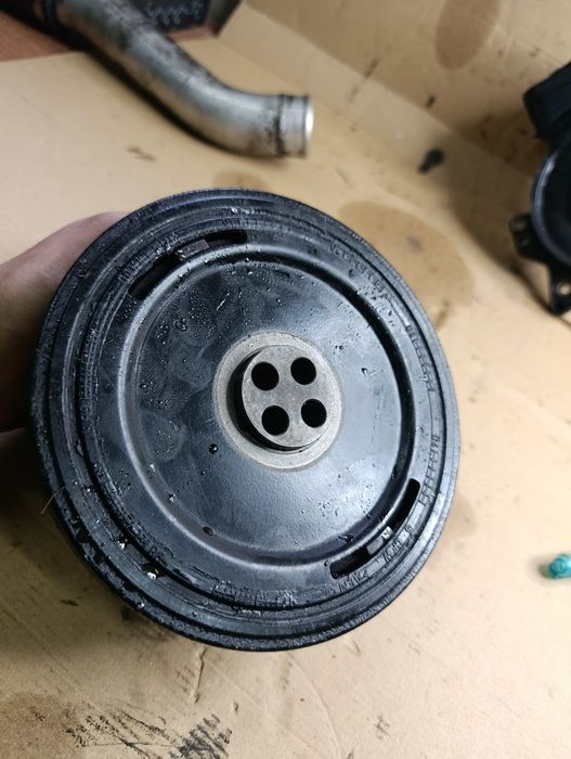 BMW E39 530d  E46 E38 M57D30 193km- koło pasowe