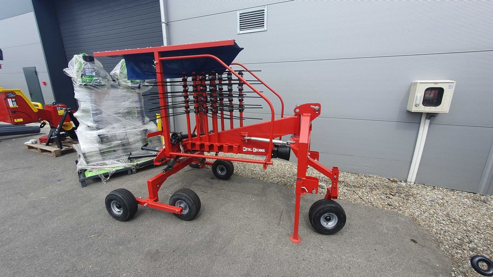 Zgrabiarka Karuzelowa Metal Technik 3,5 m / 4,5 m - Wyciągane ramiona