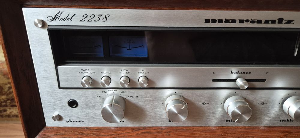 Amplituner Marantz 2238