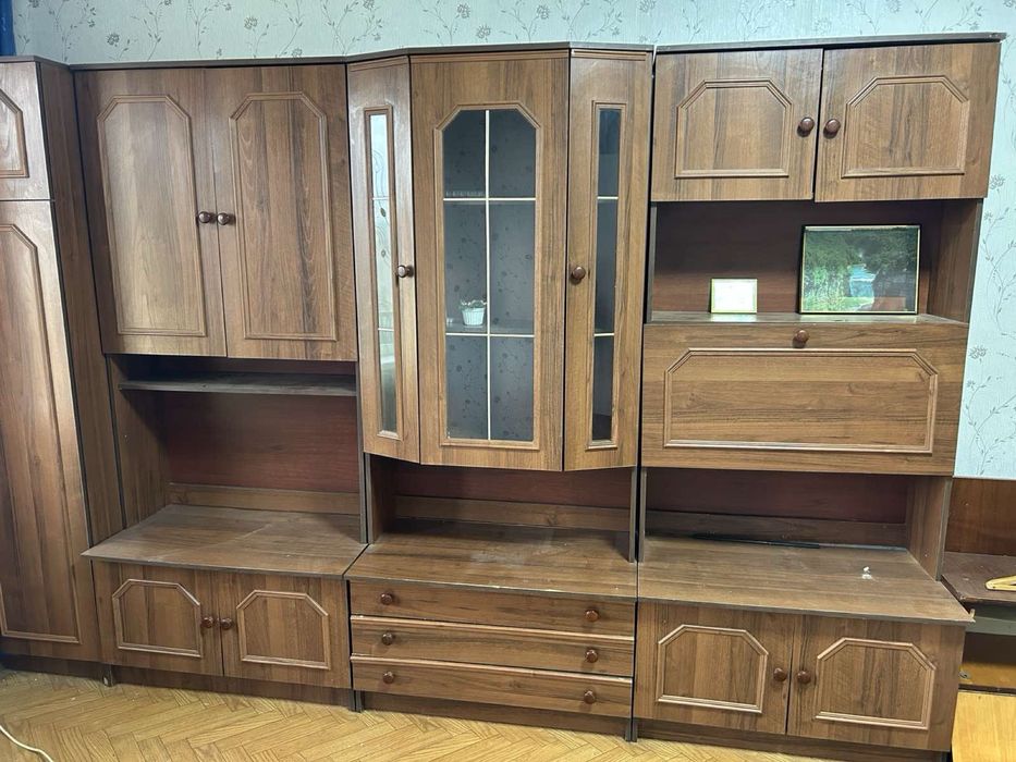 Продам стінку вітальню