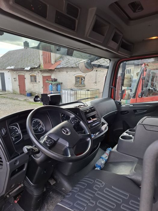 Sprzedam Mercedes Benz atego 818 pomoc drogowa lub zamiana