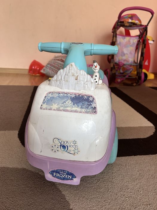 Машинка -толокар дитяча