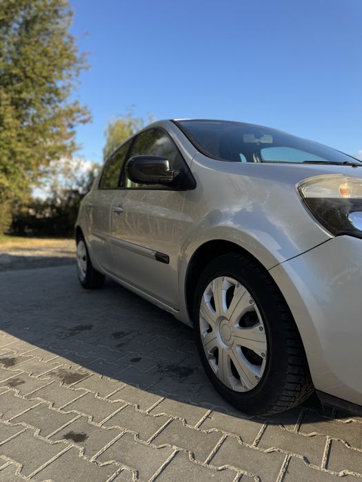 Автомобіль Renault Clio 3