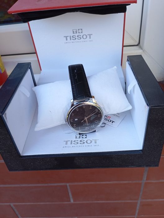 Zegarek męski Tissot T063.610.16.052.00 Tradition