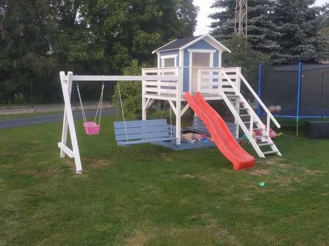 Plac zabaw , huśtawka