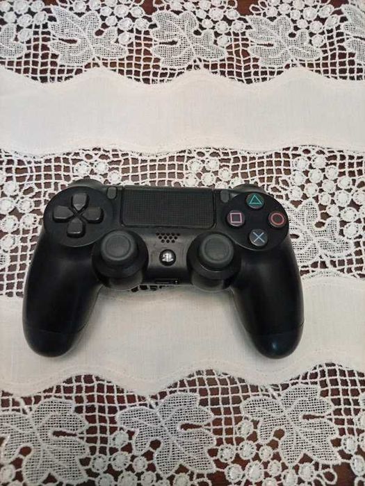 PS4 Slim com Manutenção Completa Feita, Pasta Térmica Renovada e Super Silenciosa