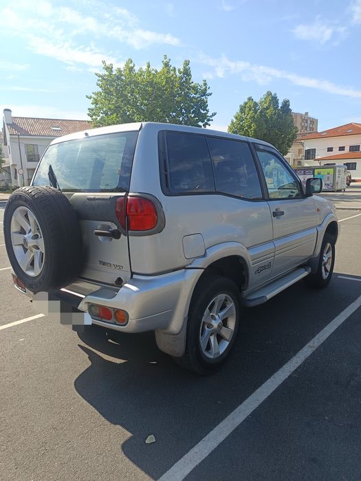 Nissan Terrano — fotografia 5