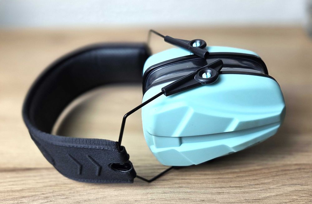 Ochronniki słuchu tłumiące hałas