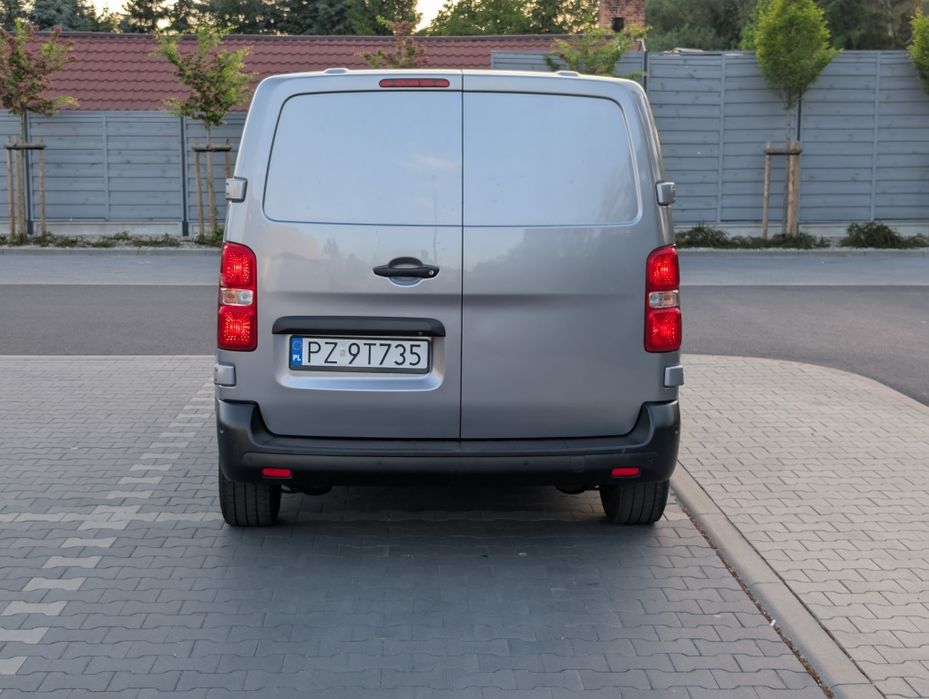 Opel Vivaro 2.0 automat 2020 rok