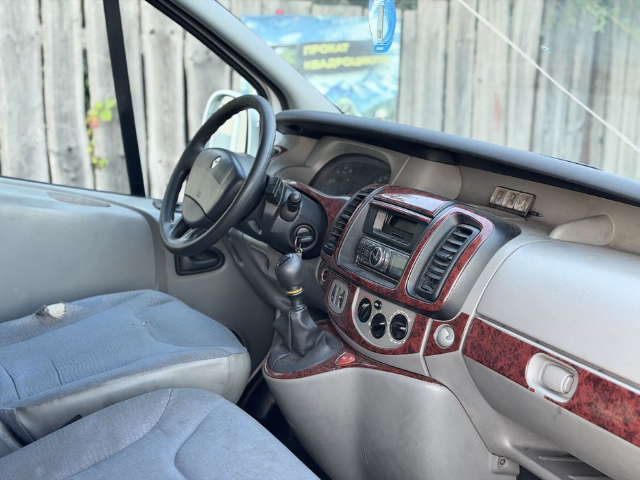 Renault Trafic 2.5 пасажир 9 місць