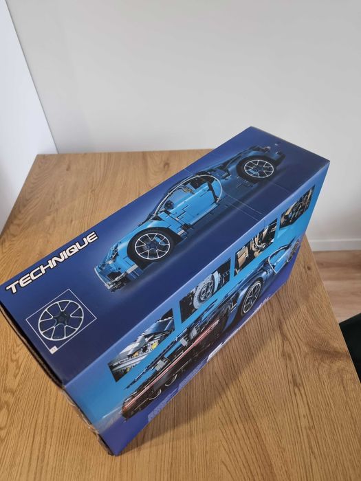 Конструктор 1в1 як LEGO Technic Bugatti Chiron