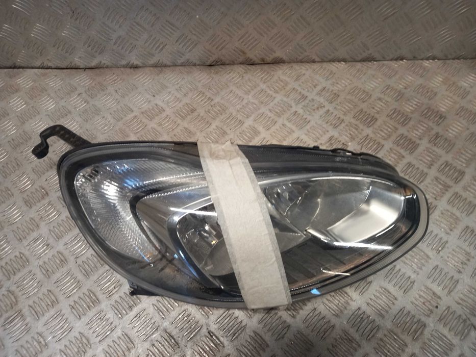 Lampa Prawa Przód Opel Adam