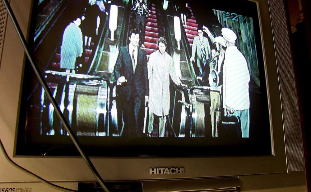 Телевизор Hitachi C21-TF560S ( почтой можно только плату)