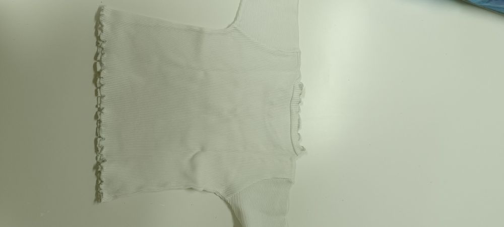 Camisola branca de criança