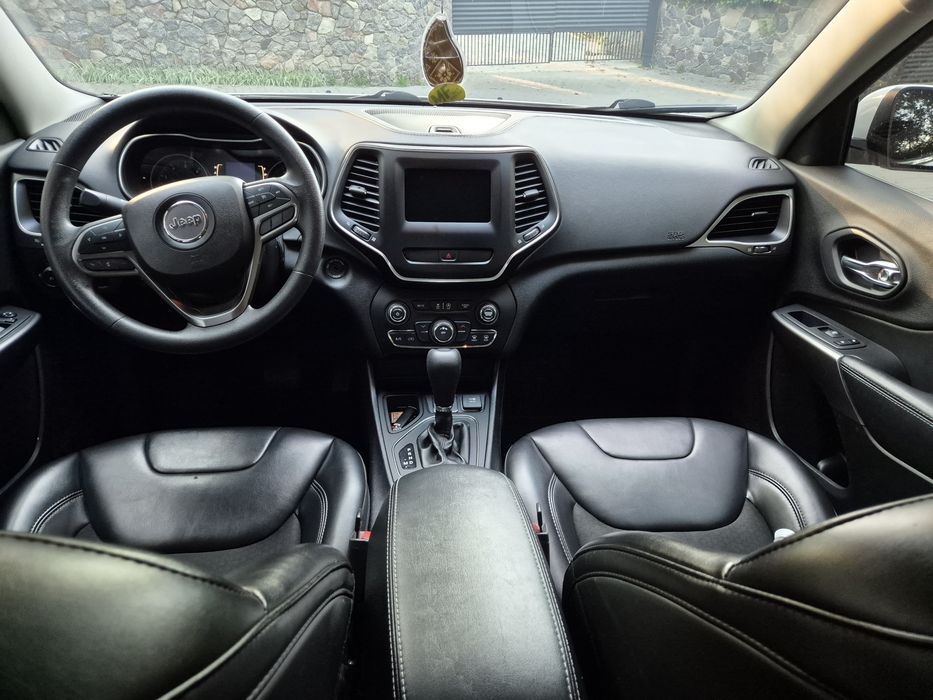 Jeep Cherokee 2019 2.4