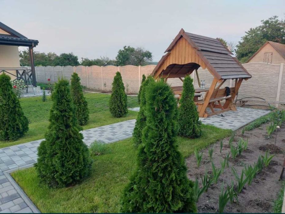 Продам добротный дом в  Великодолинском