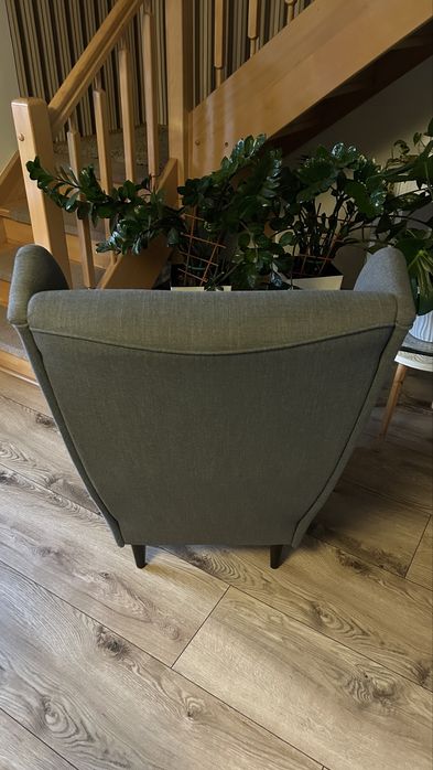Fotel uszak IKEA STRANDMON ciemnoszary