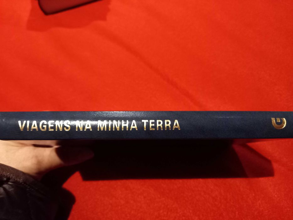 Livro de capa dura: "Viagens na Minha Terra" - Almeida Garrett