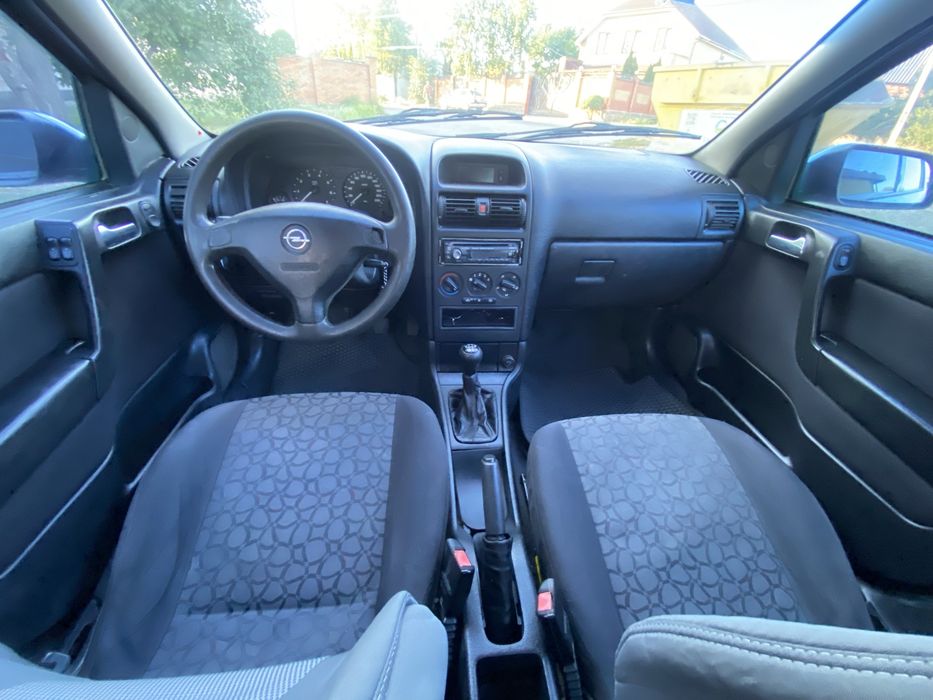 Гарному стані OPEL Astra Німецької зборки 1.6 бензин
