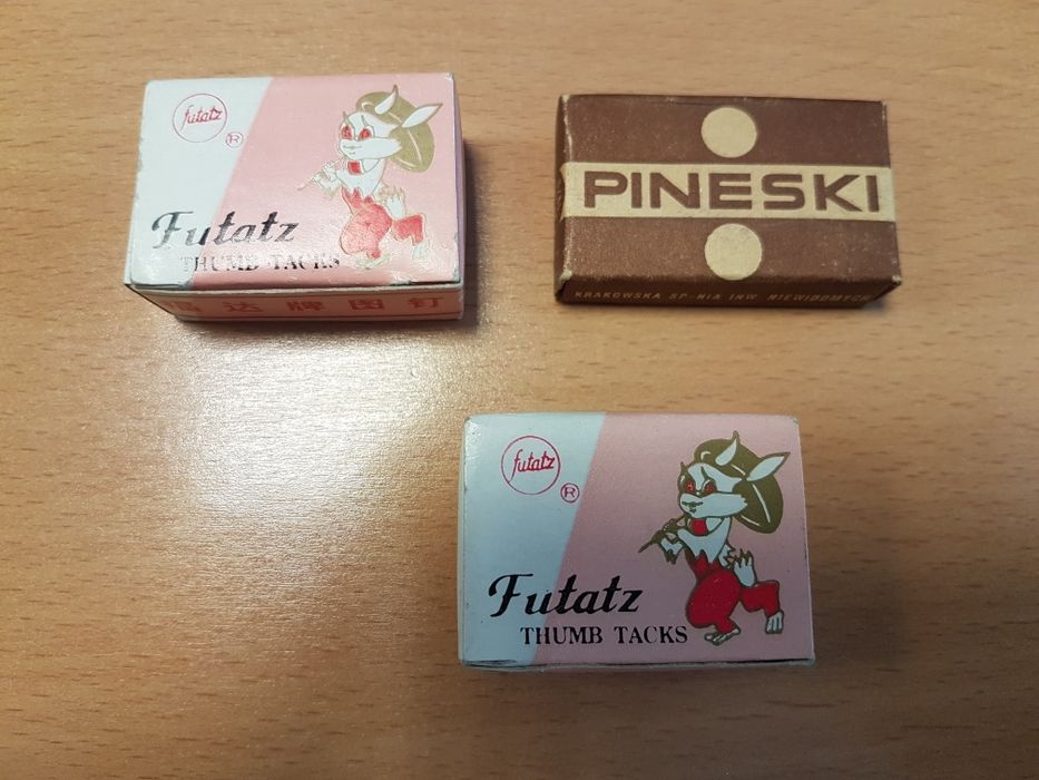 Pinezki z Japonii oraz z okresu PRL