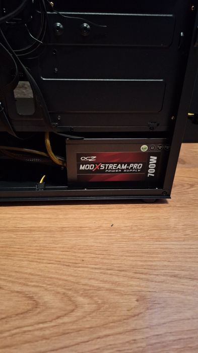 PC i3 13100f 4x4.50GHz/RX 8GB/16GB DDR4+512SSD Win11/NOWE podzesp,aces