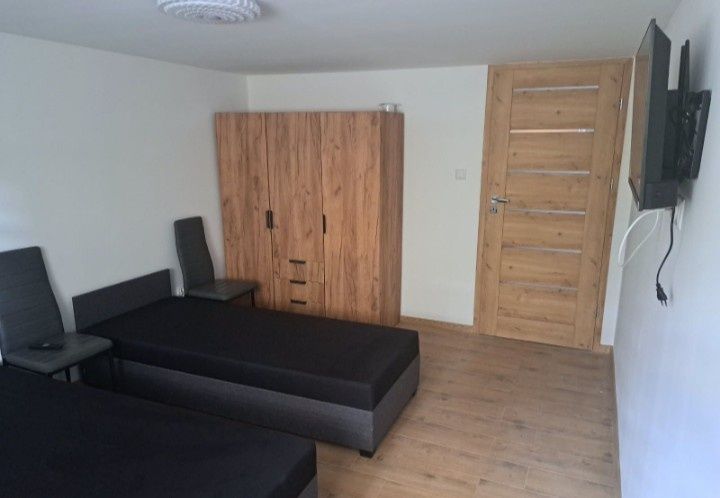 Wynajmę dom lub pokoje