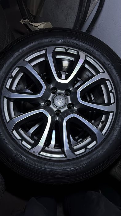 Felgi Maserati 19” + opony pirelli Levante