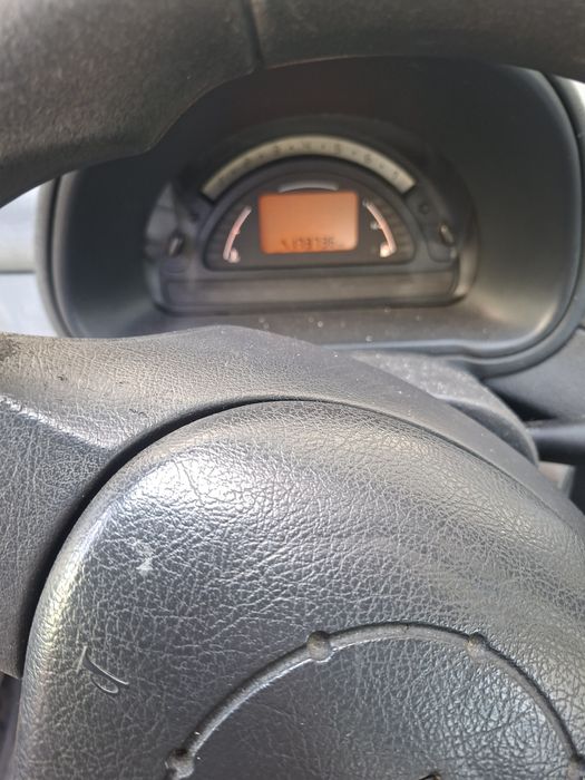 Vendo citroen c 3 ( só consigo mostrar ao fim de semana)