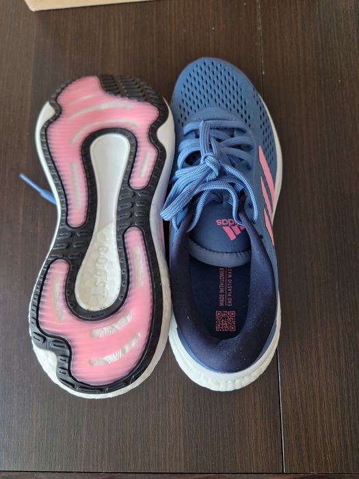 Adidas Supernova.  R.38