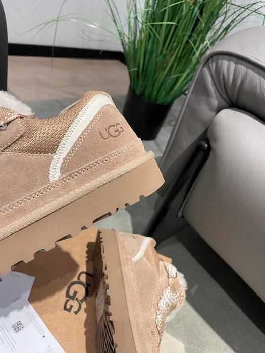 UGG Beige Lowmel  RR.41