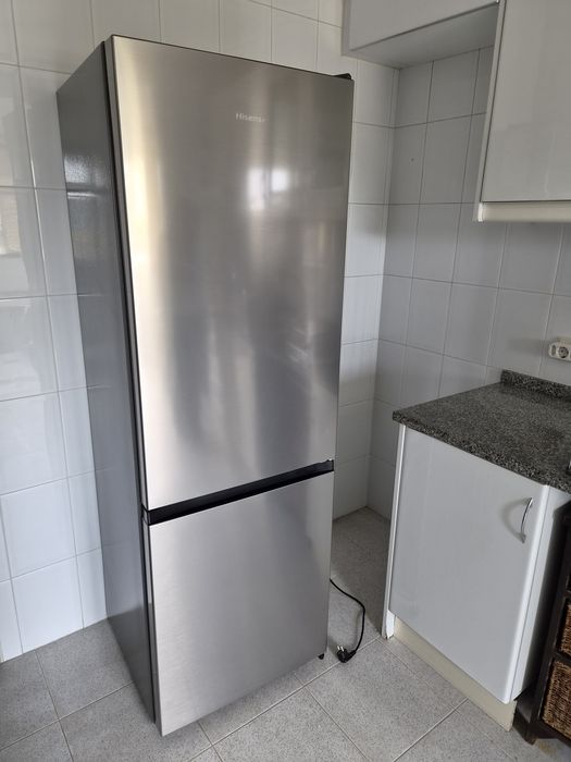 Frigorífico Combinado Hisense Cromado